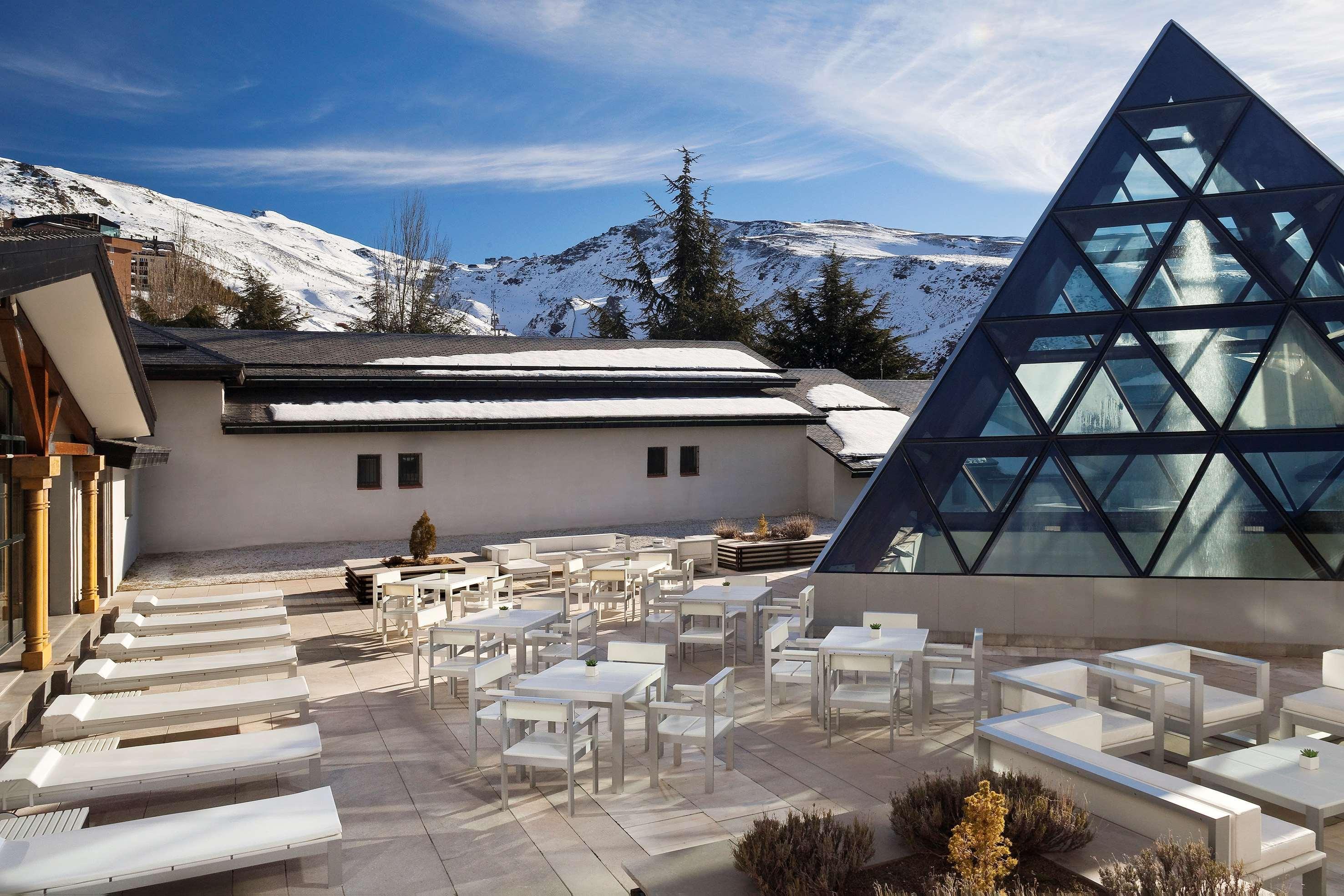 Hotel Meliá Sol y Nieve Sierra Nevada Exterior foto
